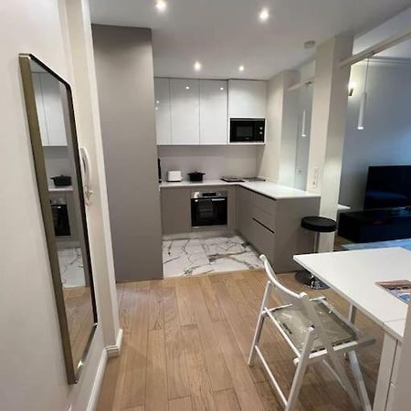 Charmant Appartement Alesia Paris Luaran gambar