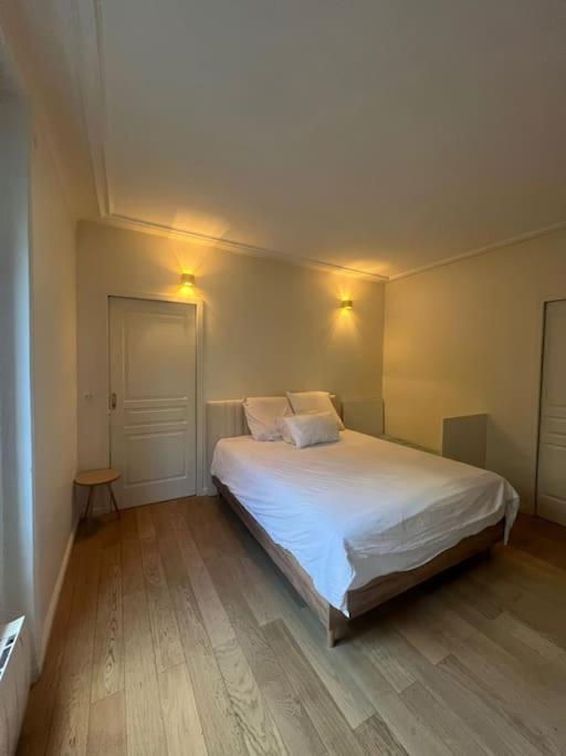 Charmant Appartement Alesia Paris Luaran gambar